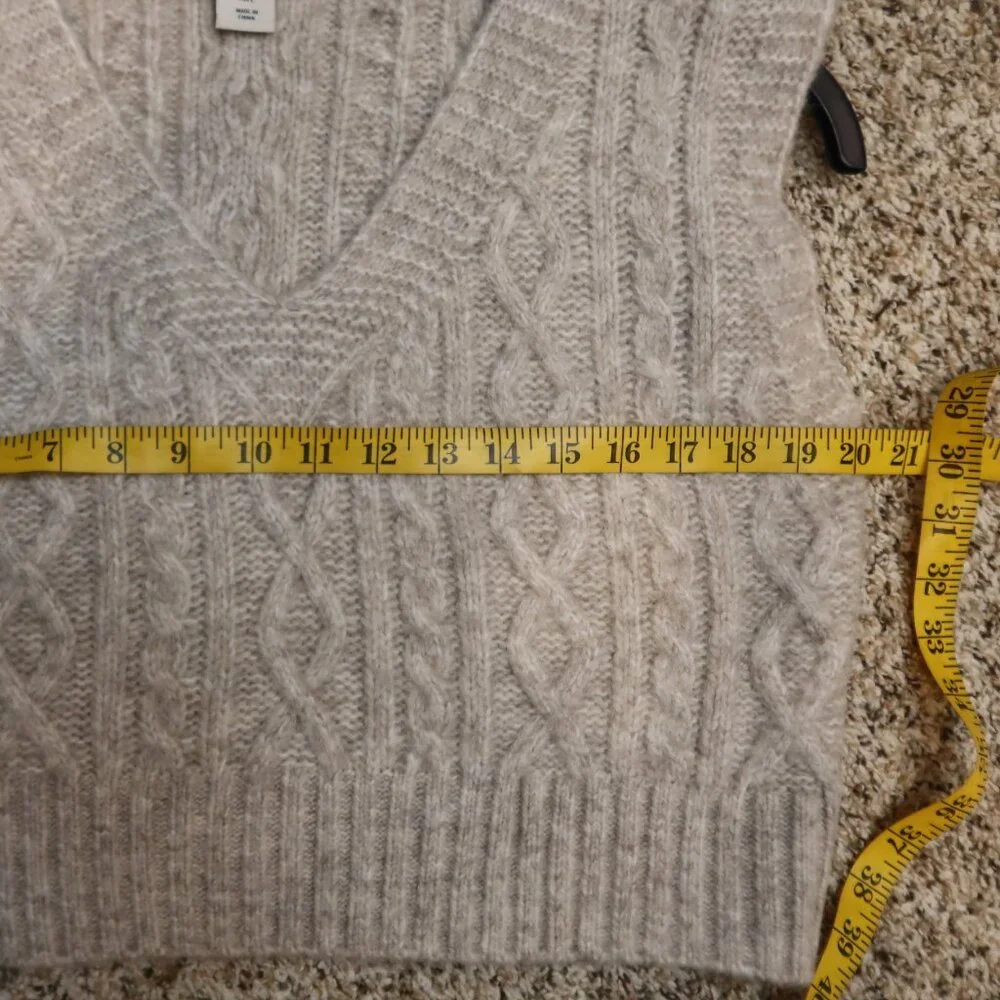 Ruby Moon Cable Knit Sleeveless Top - Cream Size Large Academia